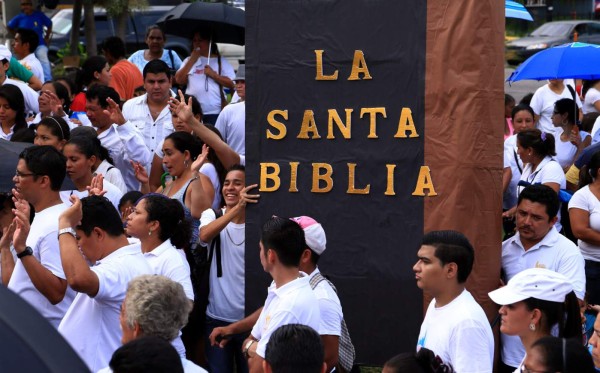 Iglesias evangélicas pidien paz y el cambio para San Pedro Sula