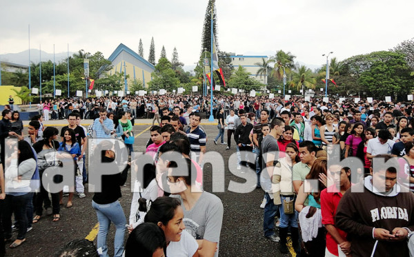 Honduras: 18,000 aspirantes a ingresar a la UNAH se someten a PAA