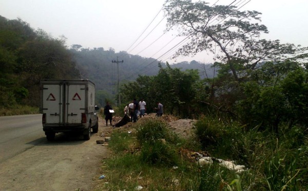 Hallan muerto a joven en basurero clandestino en Cofradía