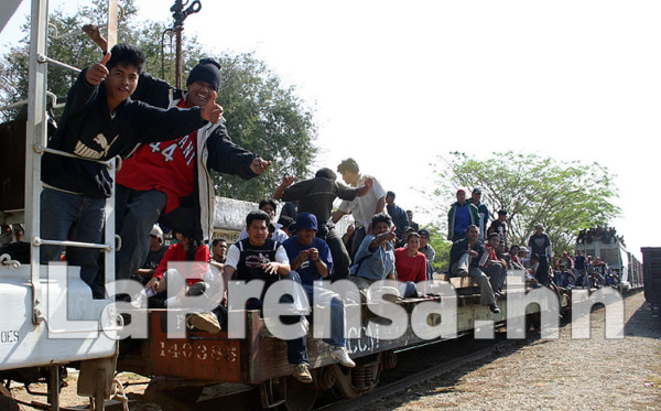 Hallan a dos hondureñas embarazadas en ruta migratoria de México