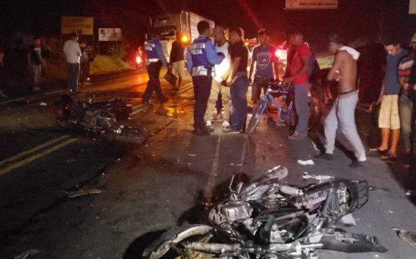 Dos personas muertas y cuatro heridas en accidente de motos en Choluteca