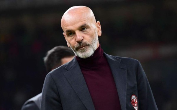 Stefano Pioli, entrenador del AC Milan, da positivo por coronavirus