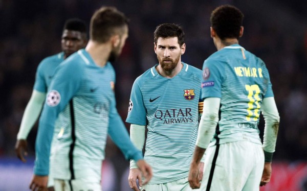 Tensa reunión entre técnicos y jugadores del Barcelona tras derrota ante el PSG