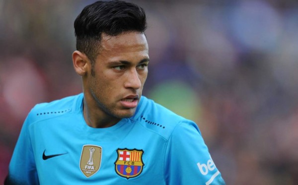 Neymar planta al PSG y renovará con el Barcelona
