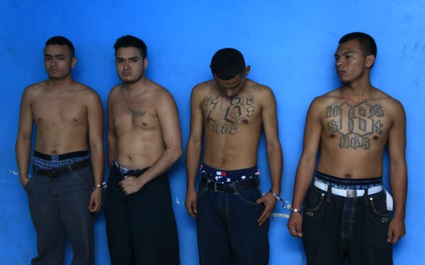 Remiten al presidio a seis pandilleros de la 18 capturados en La Lima