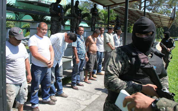 Capturan a supuesta banda de delincuentes en San Pedro Sula