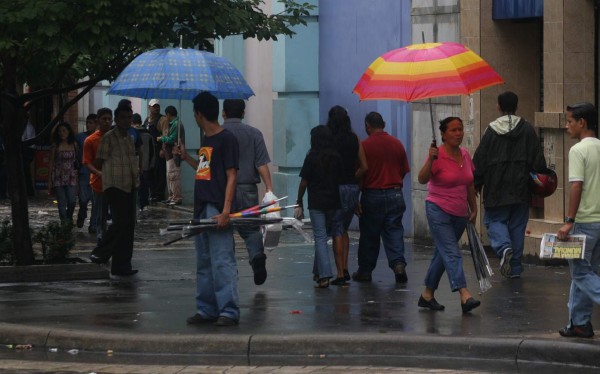 Otra onda tropical llegará el sábado a Honduras