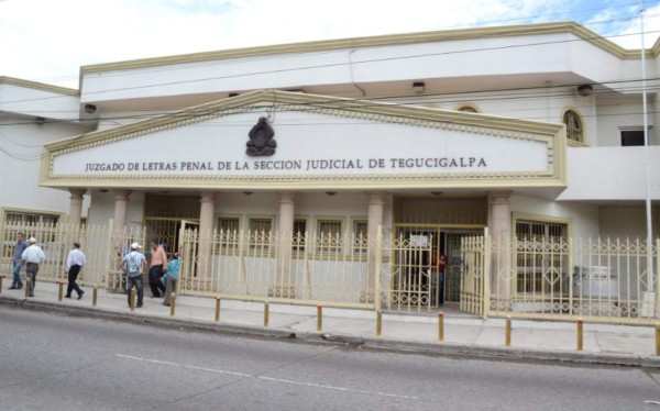 Medidas sustitutivas para conductor de rastra que mató a dos en Tegucigalpa