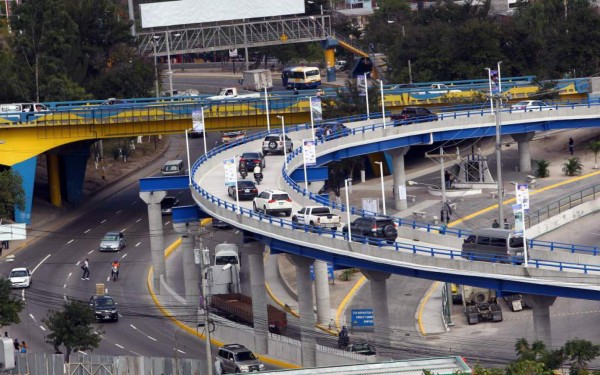 Siete puentes a desnivel se inaugurarán este año en Tegucigalpa