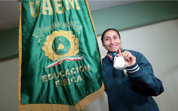 Suspenden cuatro años a 'Lupita' González, la estrella del atletismo mexicano, por dopaje
