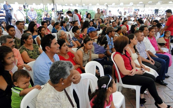 Cerca de 100 parejas se casan el viernes en El Progreso