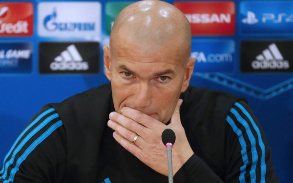 Real Madrid negocia con campeón del mundo para reemplazar a Zidane