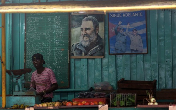 Fidel Castro: 1 año sin aparecer en público, alimentando rumores