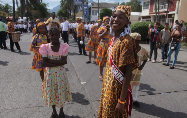 La Ceiba vive la fiesta cívica de la Independencia de Honduras