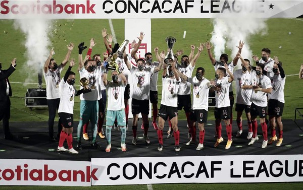 El Alajuelense, con Alex López como figura, se coronó campeón de la Liga Concacaf.