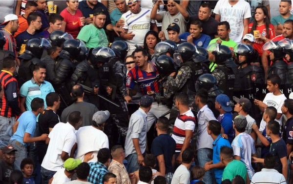 Aficionado del Olimpia es detenido por provocador