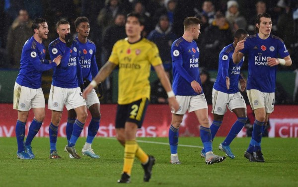 Leicester City doblegó al Arsenal y sube al segundo puesto en la Premier League