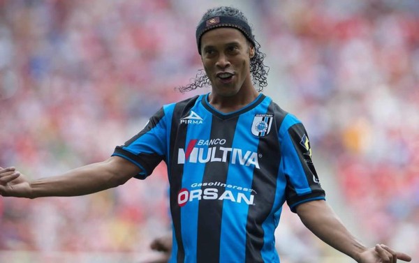 Ronaldinho habría aceptado oferta de club turco