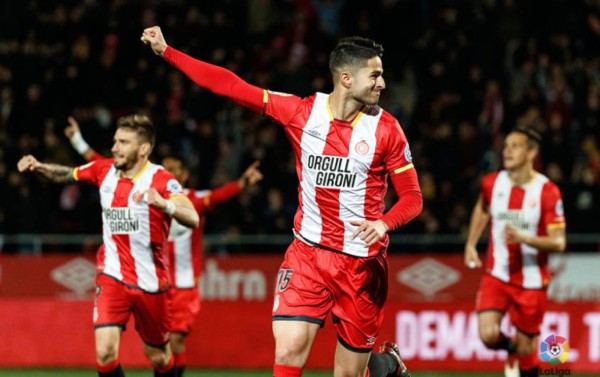 El Girona del 'Choco' Lozano gana al Deportivo La Coruña y sube como la espuma
