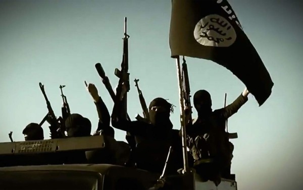 Isis ejecuta a dos hombres acusados de ser homosexuales