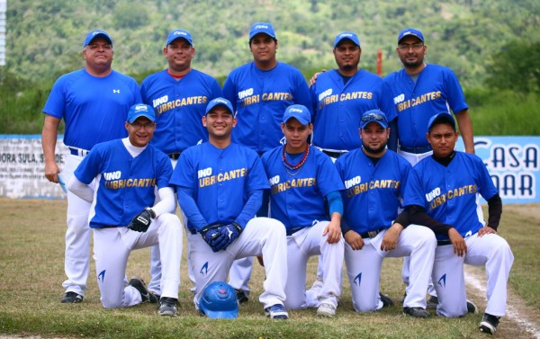 Softbol de Honduras: Rebeldes en la cima de la Liga Saybe