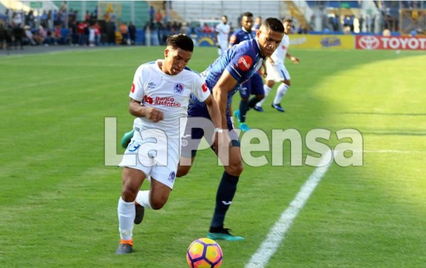 ¡Aburrido empate! Olimpia y Motagua dejan todo para la vuelta