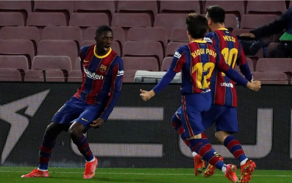 Ousmane Dembélé marcó el gol de la victoria del Barcelona contra el Valladolid en la Liga Española. Foto EFE