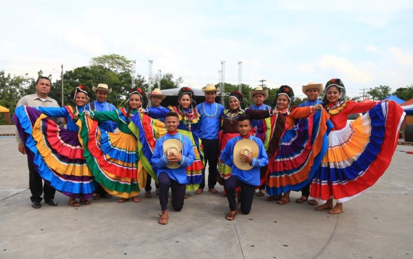 Con kermés conmemoran el Día Mundial del Turismo en San Pedro Sula