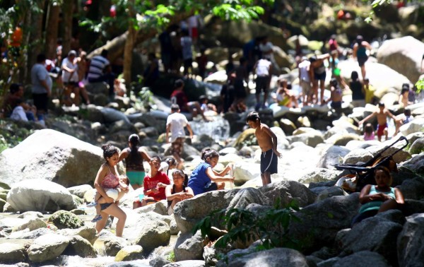 Frescura y belleza se mezclan al despedir feriado