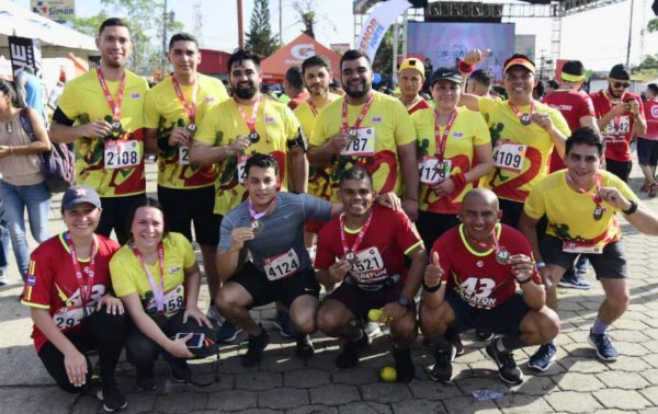 Clubes de corredores respondieron en la 43 Maratón Internacional de La PRENSA