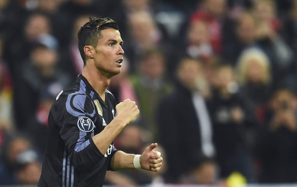 Video: Cristiano Ronaldo hace historia con su doblete en Alemania