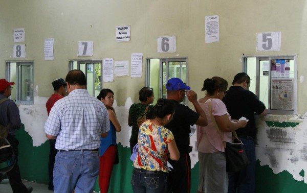 Militarizan farmacias del Seguro Social en San Pedro Sula