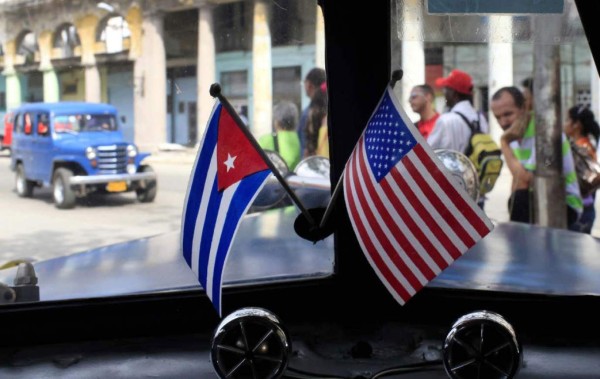 EUA levanta sanciones a decenas de empresas cubanas