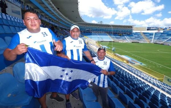 La ley 'Vietnam', el temor de los aficionados de Honduras en el Cuscatlán