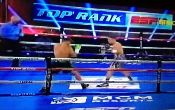 Así vivimos la pelea de Teófimo López contra Vasyl Lomachenko para conquistar el mundo