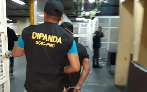 Capturan a un hombre en Guatemala cuando enterraba a niña de 14 años