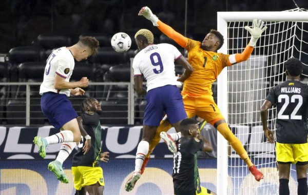 Copa Oro: Estados Unidos consigue triunfo sufrido ante Jamaica y logra el cupo a semifinales