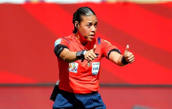 Melissa Pastrana, la universitaria apasionada del arbitraje que hace historia en la Liga Nacional