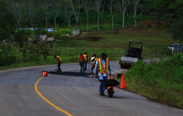 Reparan red vial de Honduras para fomentar el turismo