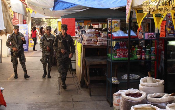 Operativos ‘blindan’ compras de sampedranos en mercados