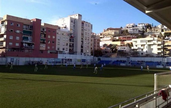 Un jugador es apuñalado en pleno campo tras un partido en España