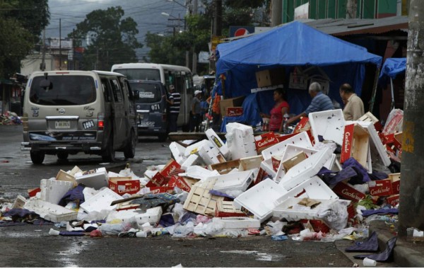 Hasta 5,000 de multa para quienes boten basura en las calles sampedranas