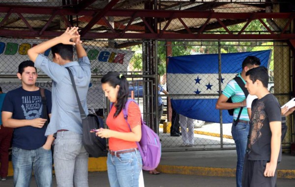 Cancelan periodo a la carrera de Odontología de Unah-vs