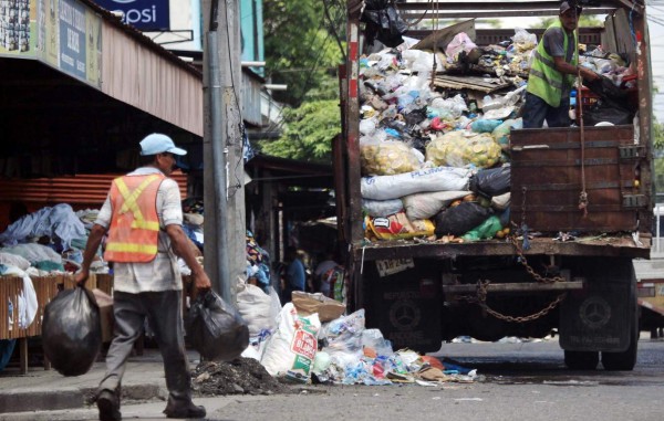 Revisarán tarifas de 2001 para cobrar recolección de basura