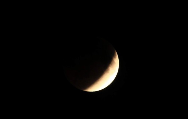 Por cuatro horas, el mundo se maravilló viendo al cielo