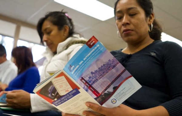 Hondureños en Los Ángeles pueden tramitar licencia de conducir con pasaporte