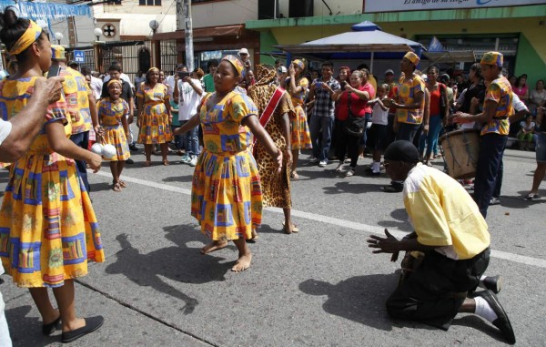 La Ceiba vive la fiesta cívica de la Independencia de Honduras