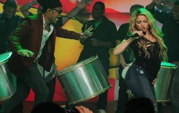 Shakira ya comenzó ensayos para su actuación en Brasil