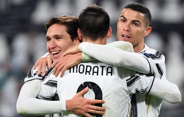 Juventus se impone al Dinamo de Kiev en la Champions League y Cristiano Ronaldo se vuelve CR750