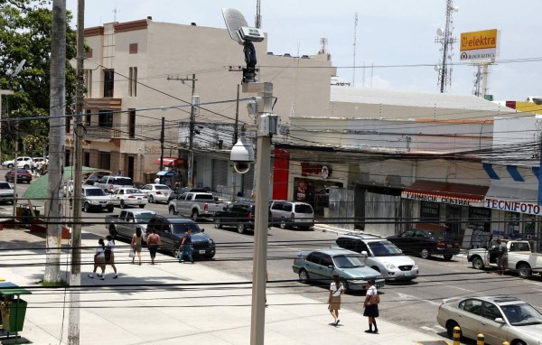 Revelan compra irregular de cámaras de seguridad en La Ceiba